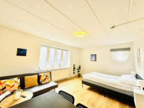 aday - Charming and Bright Studio Apartment, Aalborg